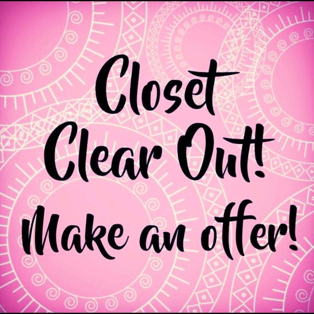Closet Clear Out! Make an Offer!!!